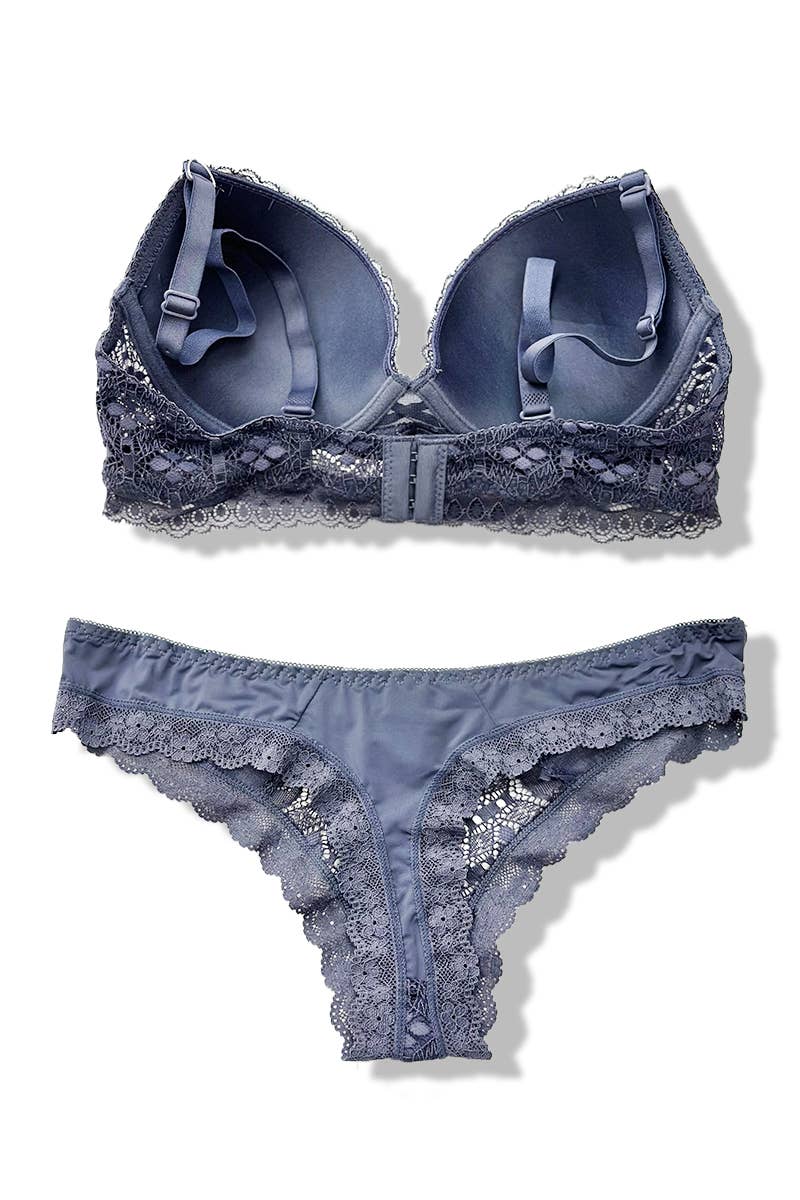 Cup set with bra and thong C/AZ17026C